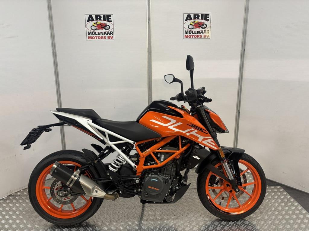 KTM 390 Duke ABS (bj 2017), Motoren, Motoren | KTM, Bedrijf, Naked bike, 12 t/m 35 kW, Minimaal motorrijbewijs A2