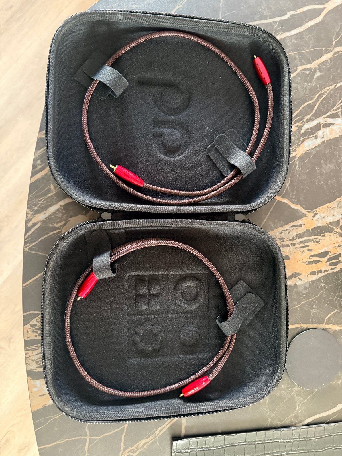 AudioQuest  Red River RCA Interlink – 1 meter kabels, Ophalen of Verzenden, Zo goed als nieuw