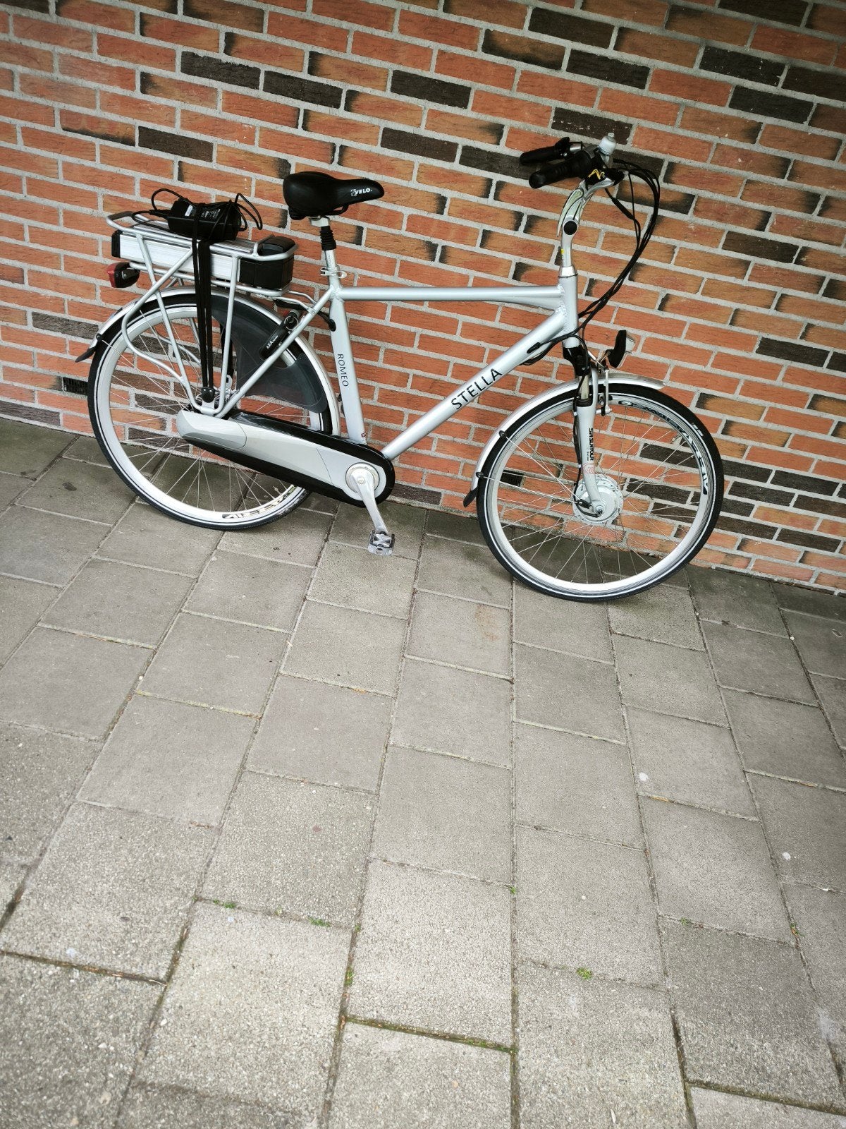 Heren Stella Fiets e-bike, zilver, 1656 km met sterk accu, Fietsen en Brommers, Fietsen | Heren | Herenfietsen, Gebruikt, Overige merken