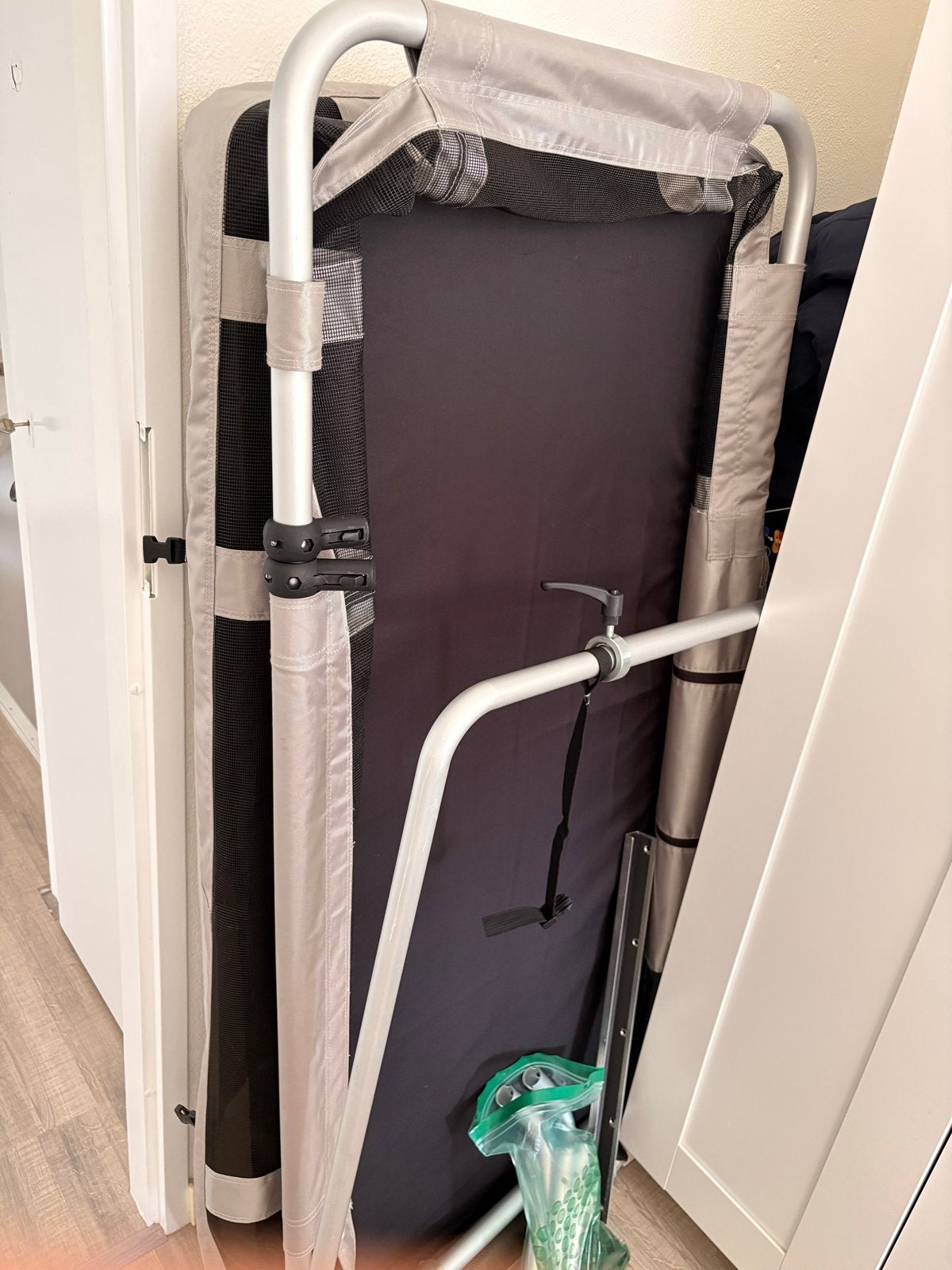Uwis stapelbed caravan, Ophalen, Zo goed als nieuw