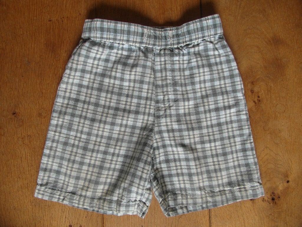 Leuk geruit katoenen broekje maat 86 blauw-grijs., Kinderen en Baby's, Babykleding | Maat 86, Ophalen of Verzenden, Gebruikt, Jongetje