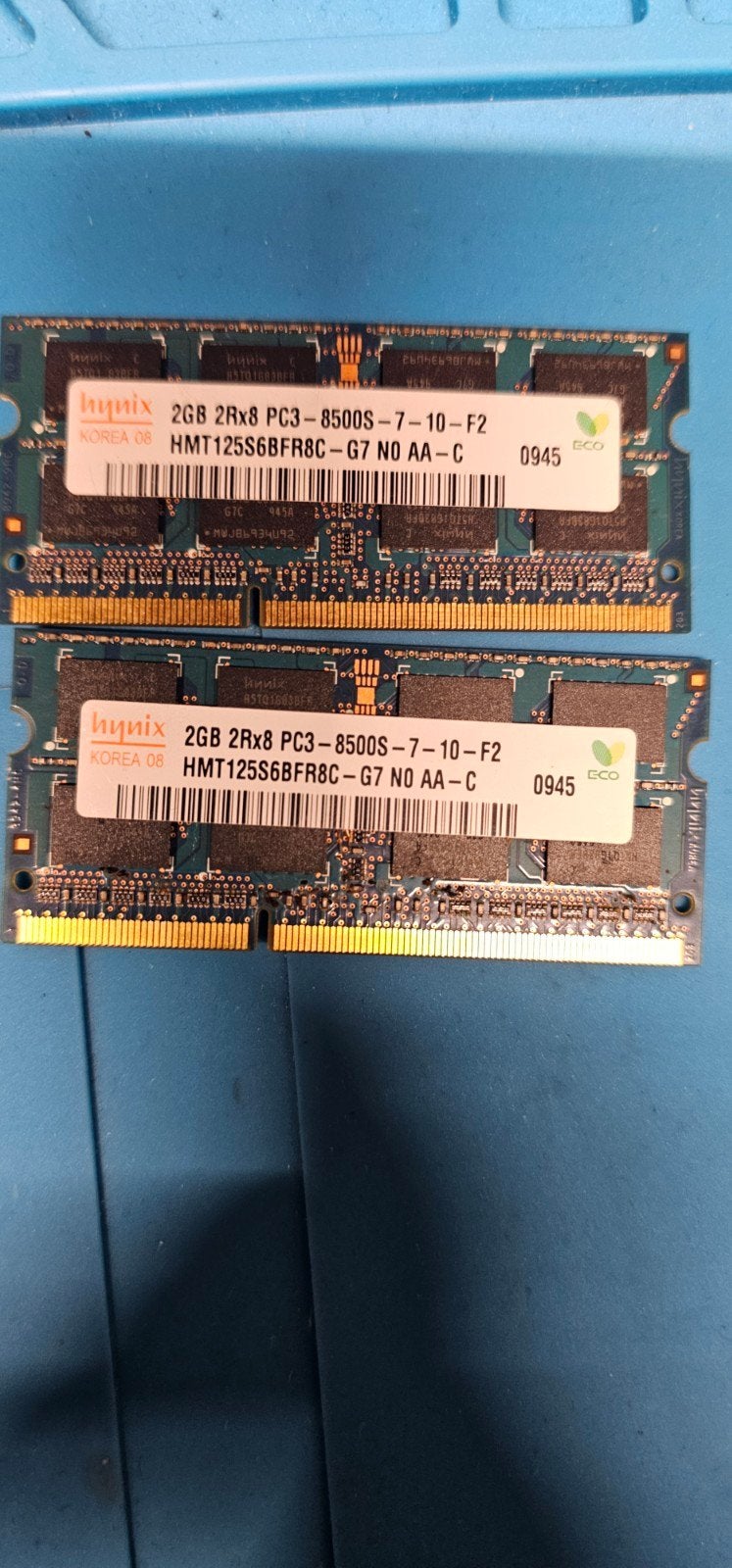 SK Hynix 4GB DDR3 SODIMM Laptop RAM (2x 2GB PC3-8500S), Gebruikt, DDR3, Ophalen of Verzenden, Laptop
