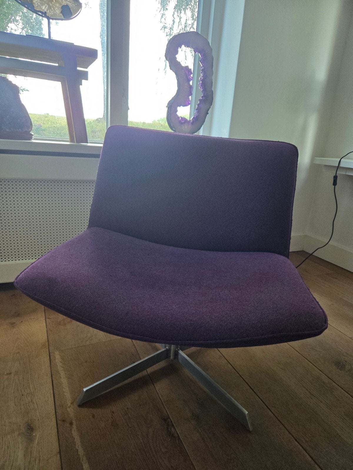 Prachtige paarse draaibare fauteuil (70x75x50 cm), Huis en Inrichting, Fauteuils, Ophalen, Minder dan 75 cm, Zo goed als nieuw