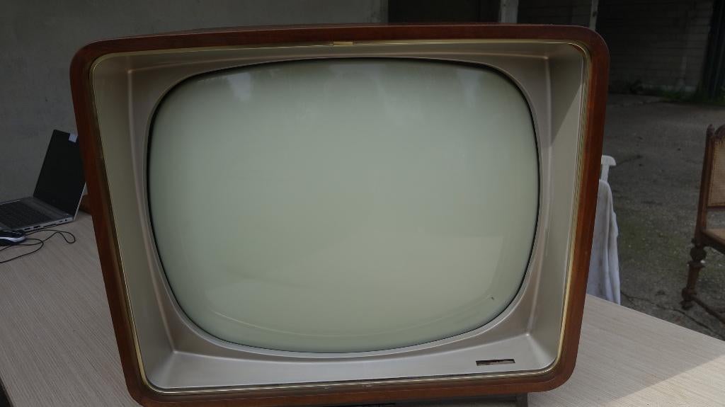 Philips TV bol, Ophalen of Verzenden, 100 cm of meer, 50 Hz, Philips