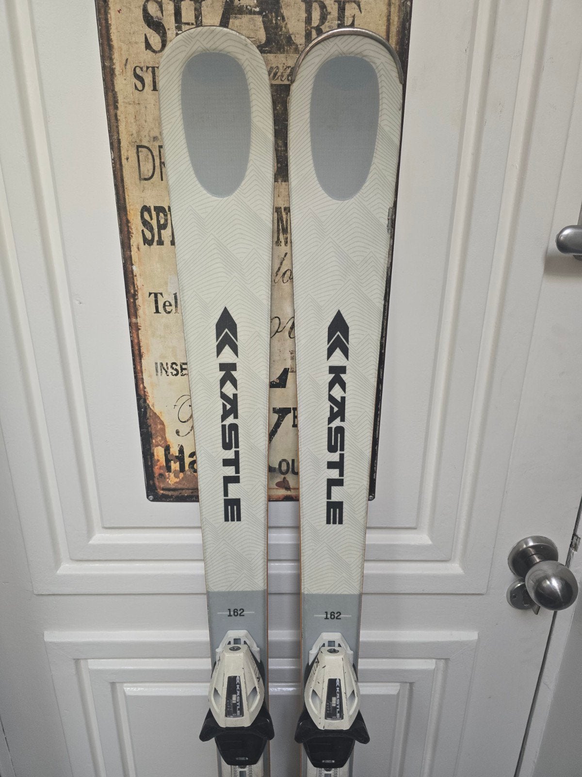 162cm KASTLE DX 72 NP800€ ALL ROUD TOP SKI