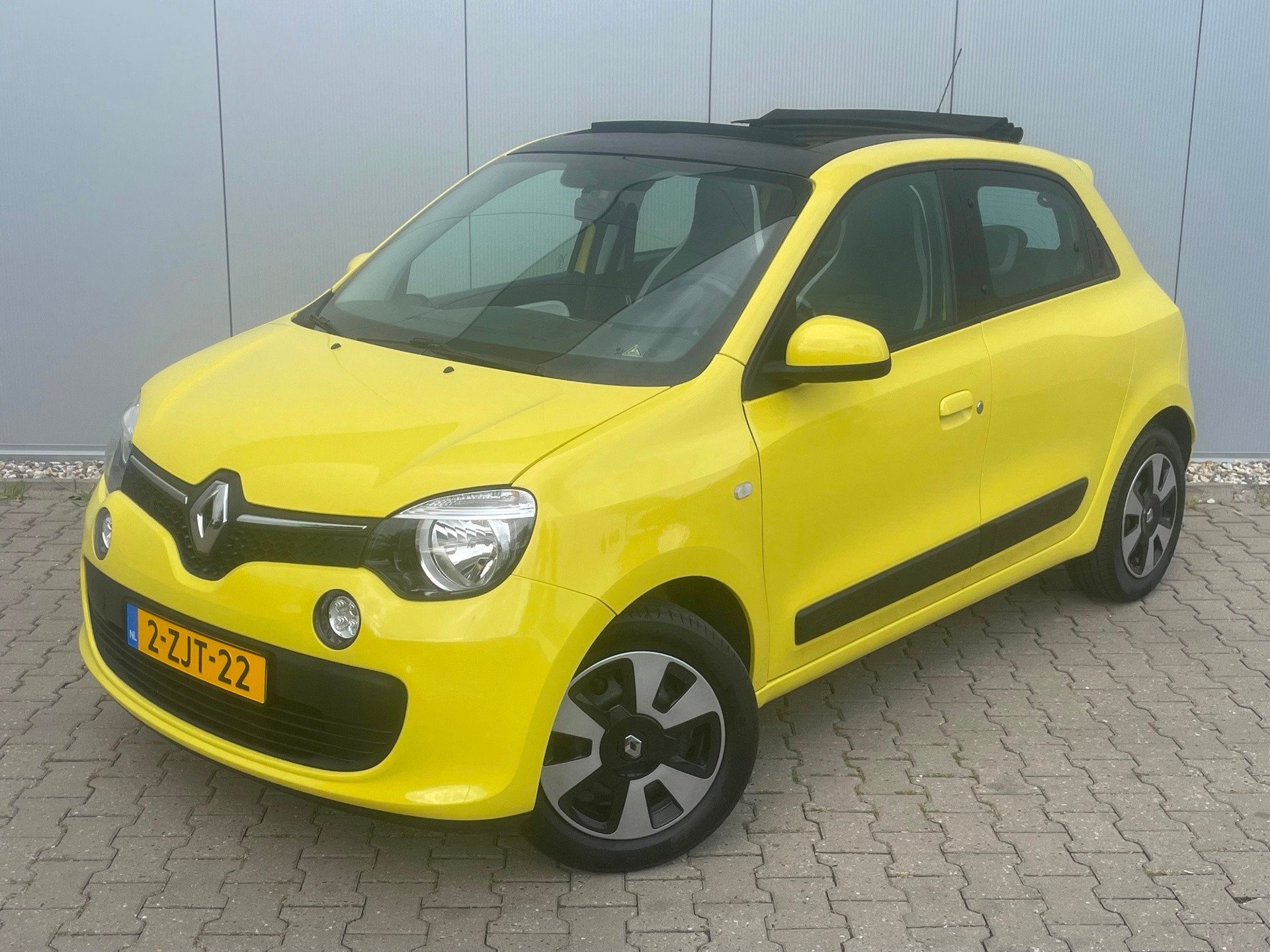 Renault Twingo 0.9 TCe Expression, vouwdak, Summer Sale!, Gebruikt, Euro 6, 840 kg, 4 stoelen