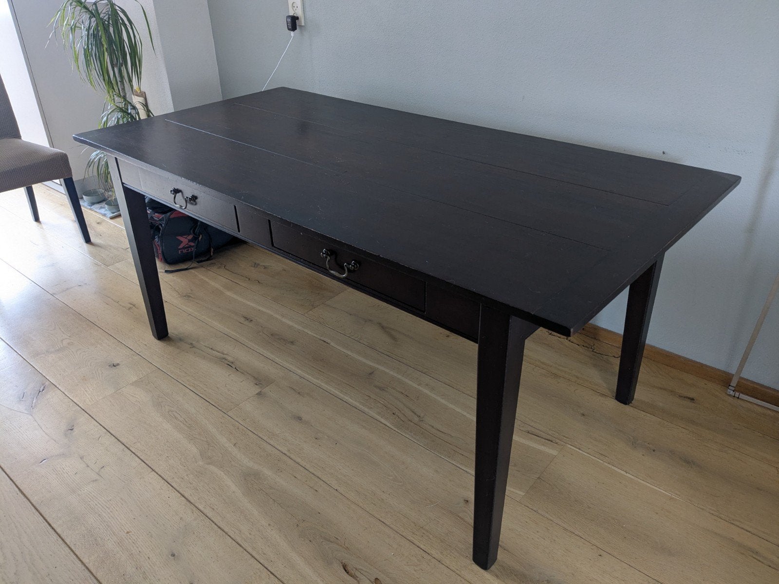 Donkerbruine eettafel met lades, 6 personen, Gebruikt, 150 tot 200 cm, Rechthoekig, 50 tot 100 cm