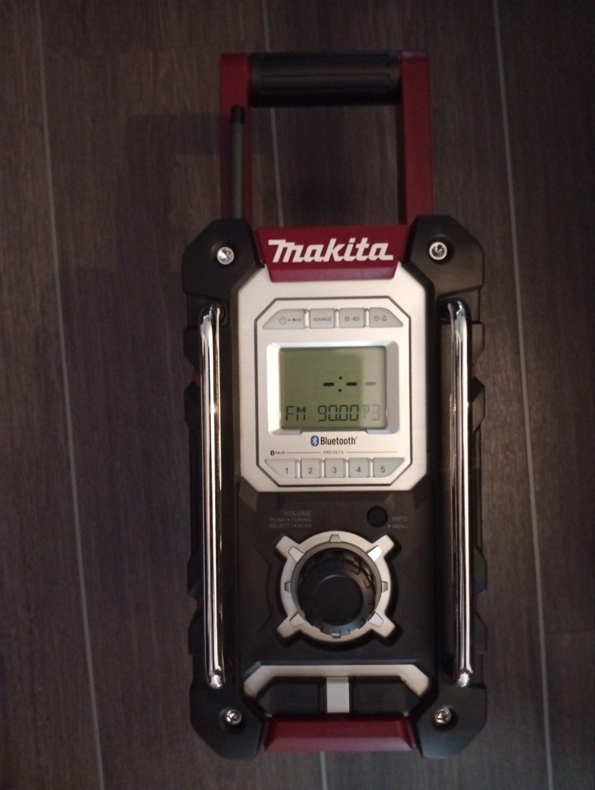 Makita DMR108 AR bouwradio, limited edition, Ophalen, Nieuw, Bouwradio
