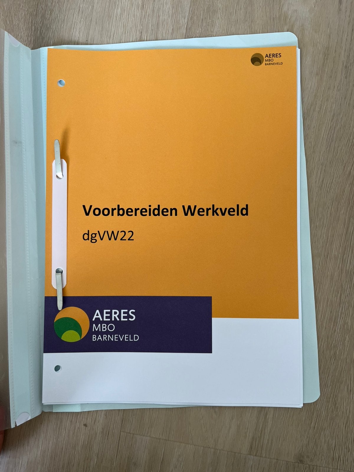 Voorbereiden werkveld aeres mbo barneveld, Ophalen of Verzenden, Zo goed als nieuw