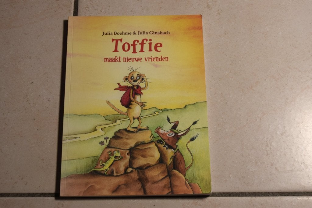 Toffie maakt nieuwe vrienden / Julia Boehme AVI E4 , Boeken, Ophalen of Verzenden, Zo goed als nieuw, Fictie algemeen