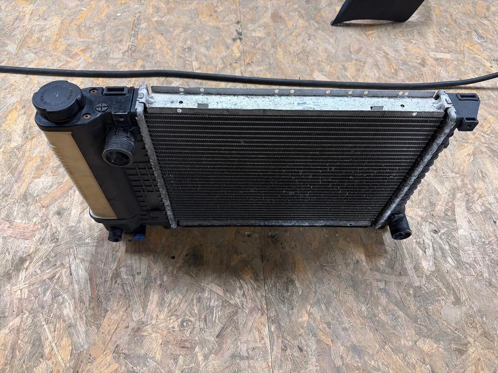 Gebruikte radiateur bmw e36, Auto-onderdelen, Ophalen of Verzenden, Gebruikt, Overige automerken