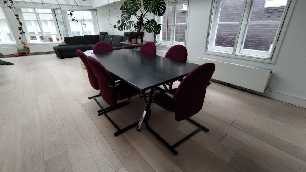 Massief houten tafel met 6 bijpassende stoelen, Huis en Inrichting, Ophalen, Gebruikt, 200 cm of meer, Vijf personen of meer