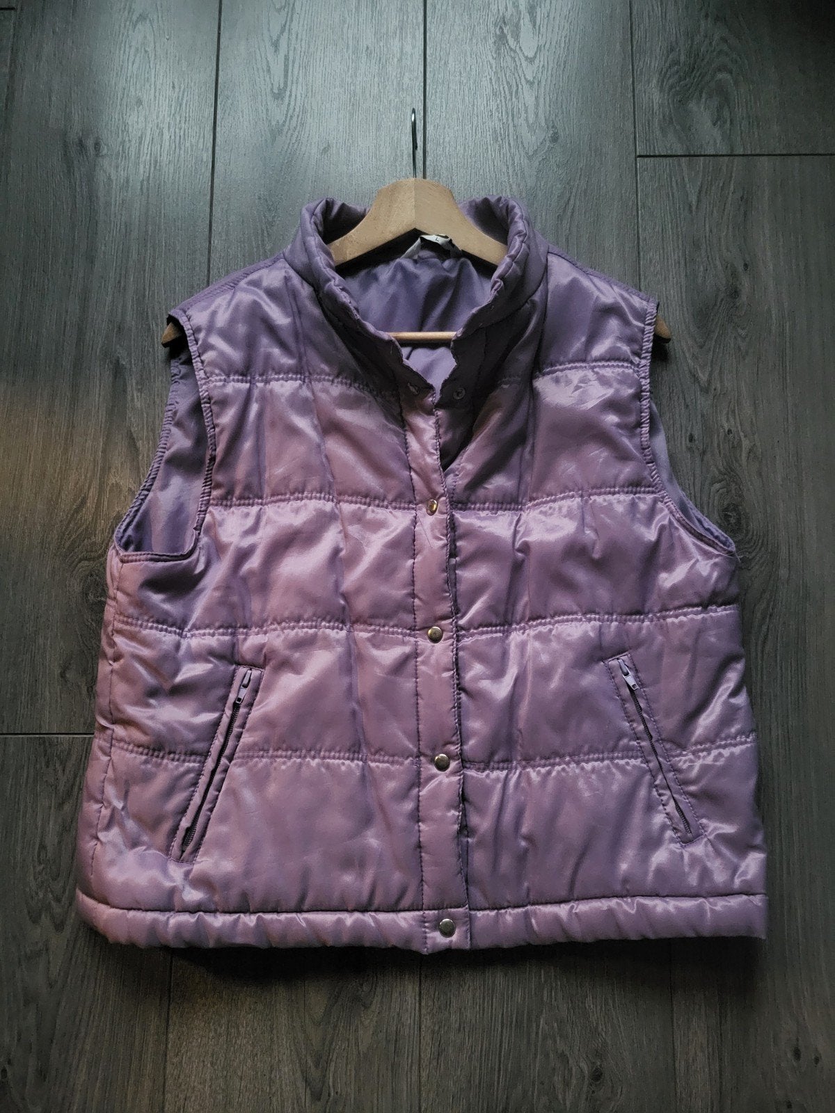 Lila bodywarmer met drukknopen en zakken met rits - maat L, Kleding | Dames, Zoe, Ophalen of Verzenden, Zo goed als nieuw, Maat 42/44 (L)