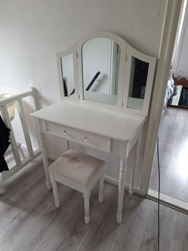 Kaptafel wit met krukje, Ophalen, Gebruikt, 50 tot 100 cm, Minder dan 100 cm