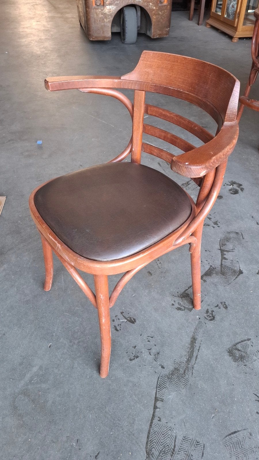 12 cafe thonet bistro armstoel mancave horeca partij, Ophalen of Verzenden, Bruin, Leer, Vijf, Zes of meer stoelen