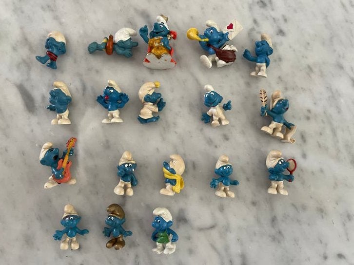 Partij 18 Vintage Schleich Smurfen o.a. Koning & Postbode, Ophalen of Verzenden, Gebruikt, Verschillende Smurfen, Poppetje, Figuurtje of Knuffel