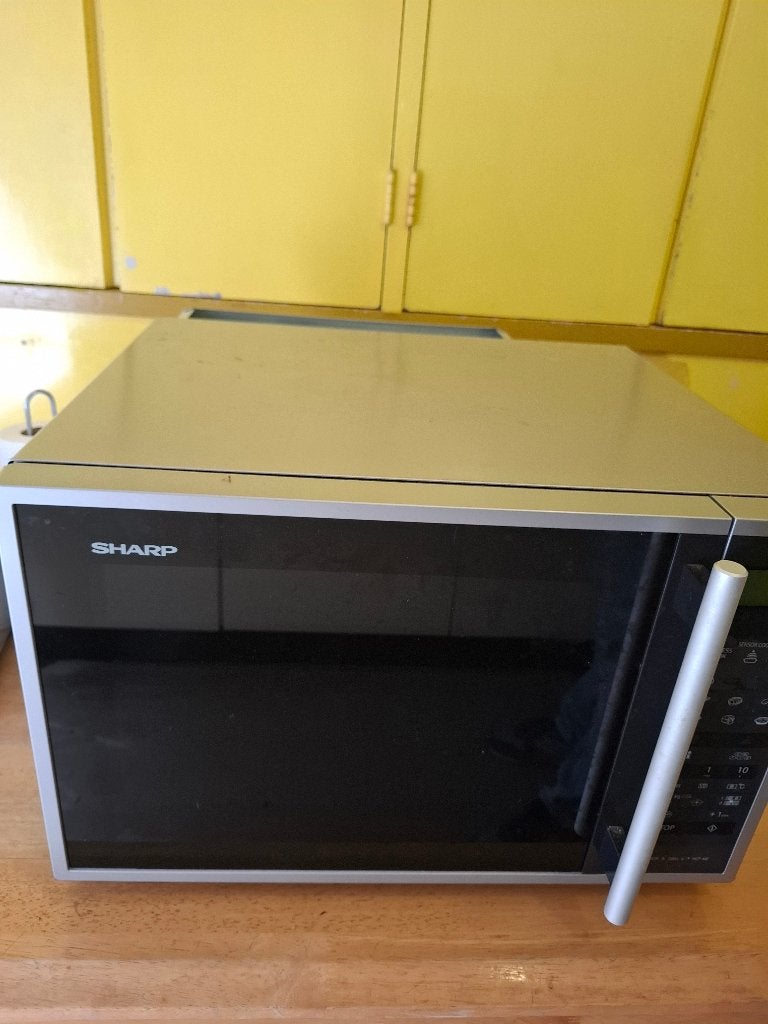 in goede staat: extra grote en luxe Sharp combimagnetron, Witgoed en Apparatuur, Magnetrons, Ophalen, Combimagnetron, Hete lucht