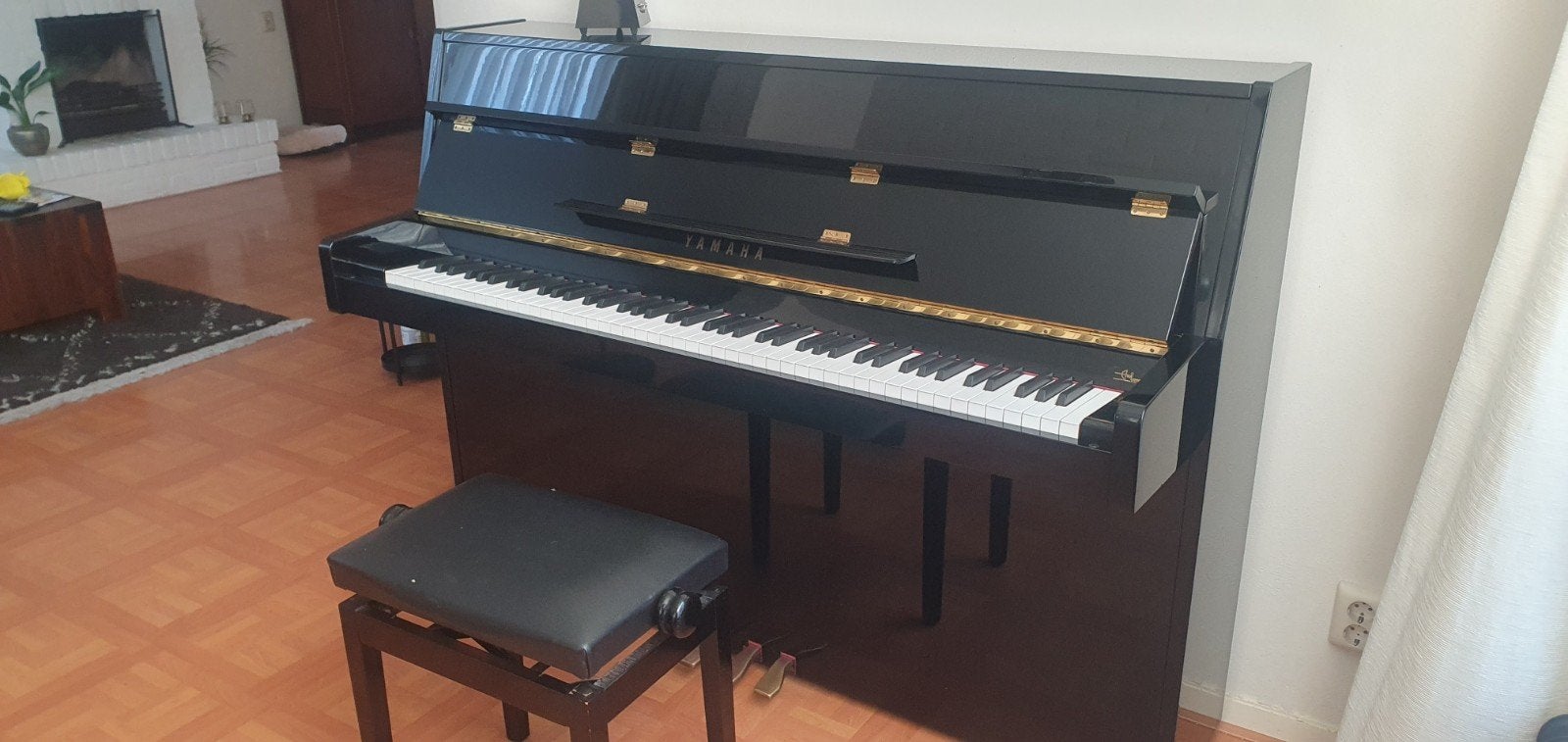 Yamaha piano inclusief krukje en metronoom, Ophalen, Gebruikt, Zwart, Piano