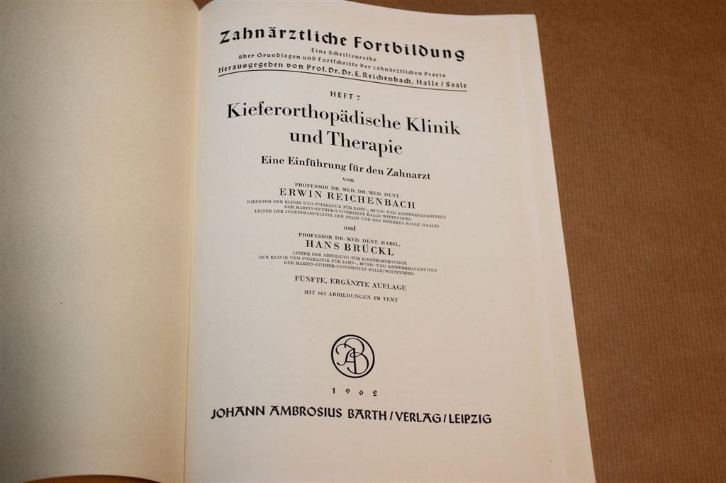 Kieferorthopädische Klinik — Tandheelkunde 1962, Ophalen of Verzenden, Gelezen, Natuurwetenschap