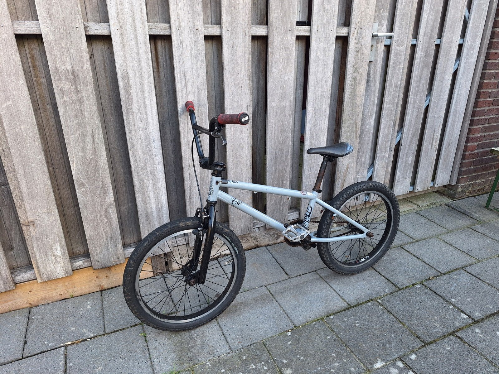 BMX GT AIR 19,5" met nieuwe handvatten (zie foto 11), Ophalen, Staal, Velgrem, GT