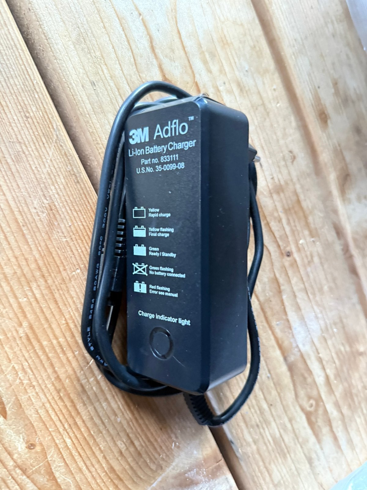 3M Adflo li-ion batterijlader, Ophalen of Verzenden, Zo goed als nieuw