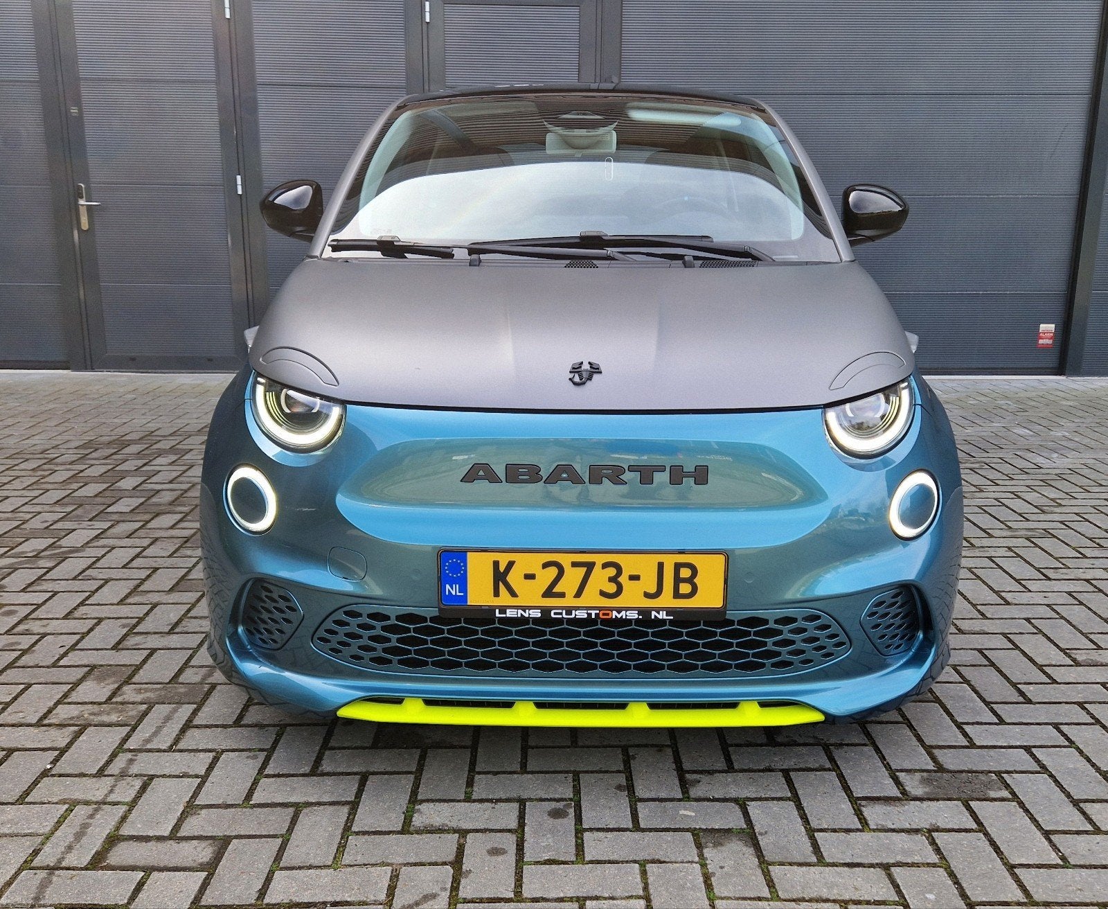 Fiat 500e CUSTOM ABARTH ZGAN 66.000KM, 118 pk, Overige kleuren, 4 stoelen, Leder en Stof