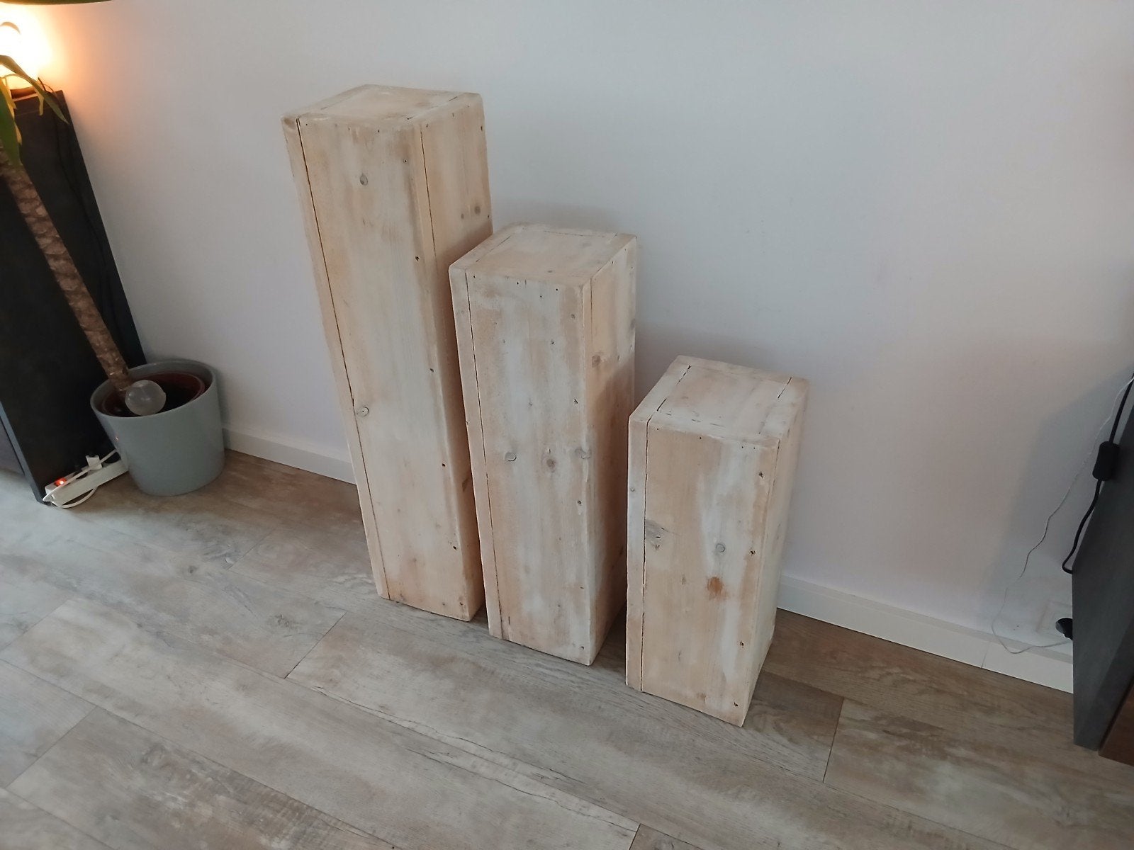 Set van 3 handgemaakte decoratieve houten zuilen, Ophalen, Gebruikt