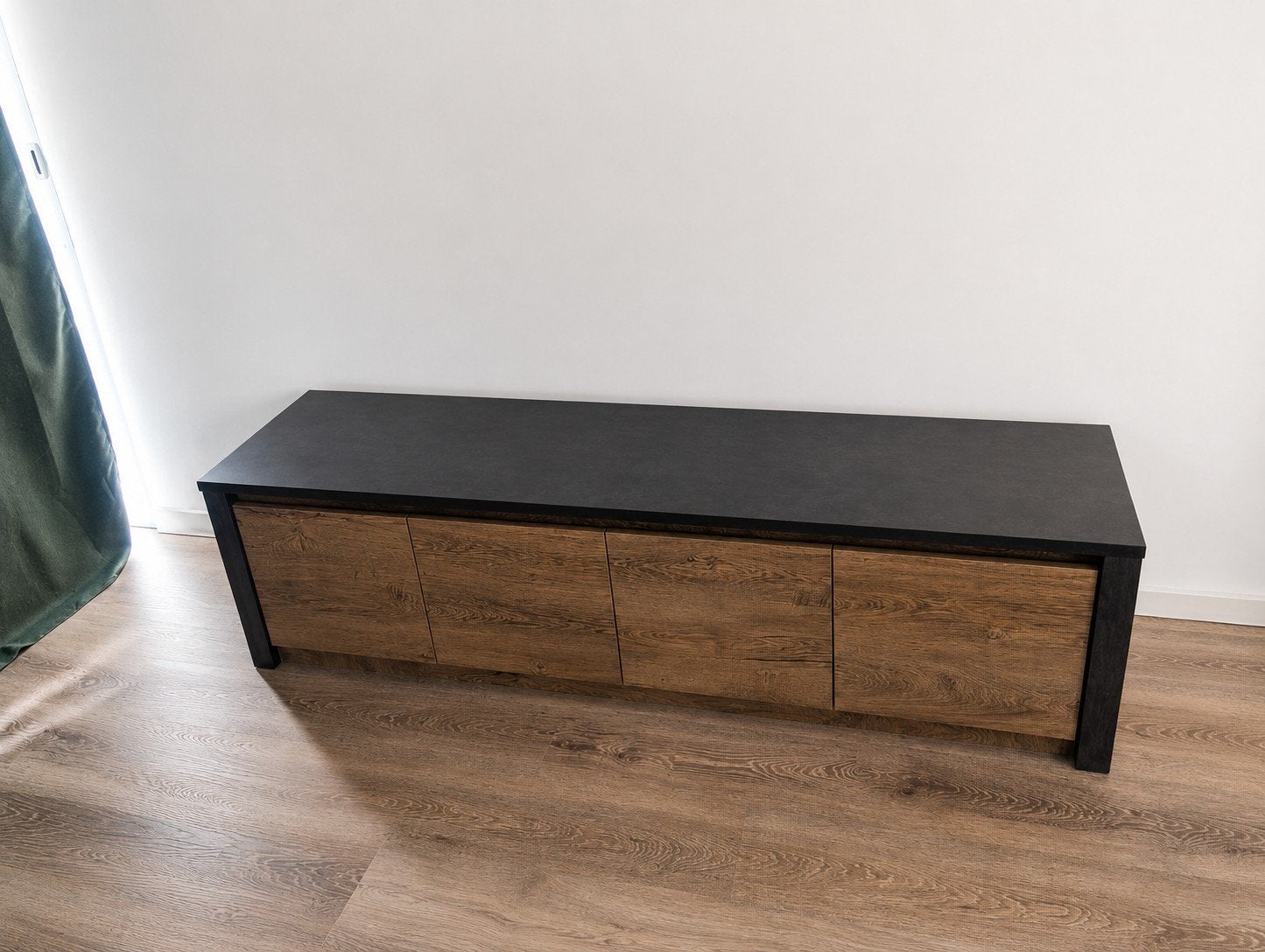 TV meubel Monaco Industrieel, Ophalen, 150 tot 200 cm, Zo goed als nieuw, Minder dan 100 cm