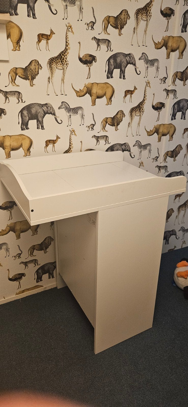 commode, zie omschrijving, Ophalen, Zo goed als nieuw, IKEA