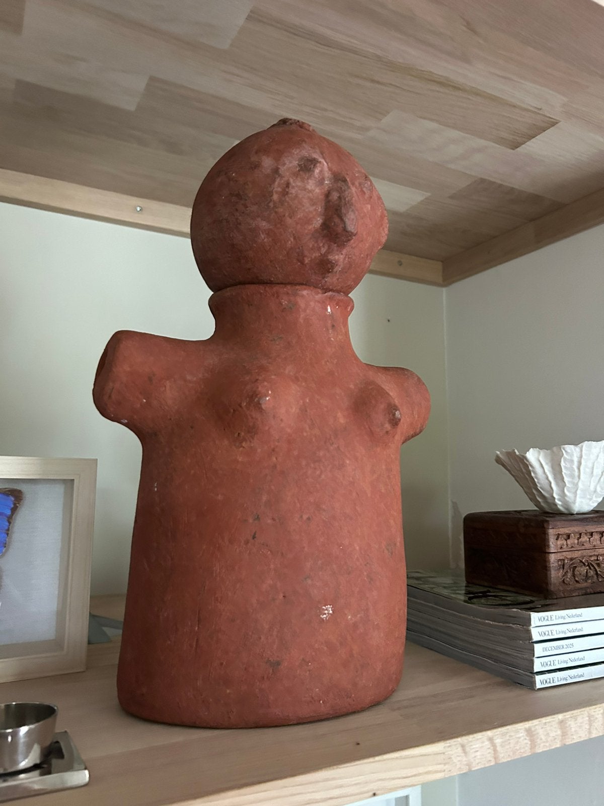 Antieke terracotta beeld, Ophalen, Handgemaakt, 20 - 50 cm, Steen of Keramiek