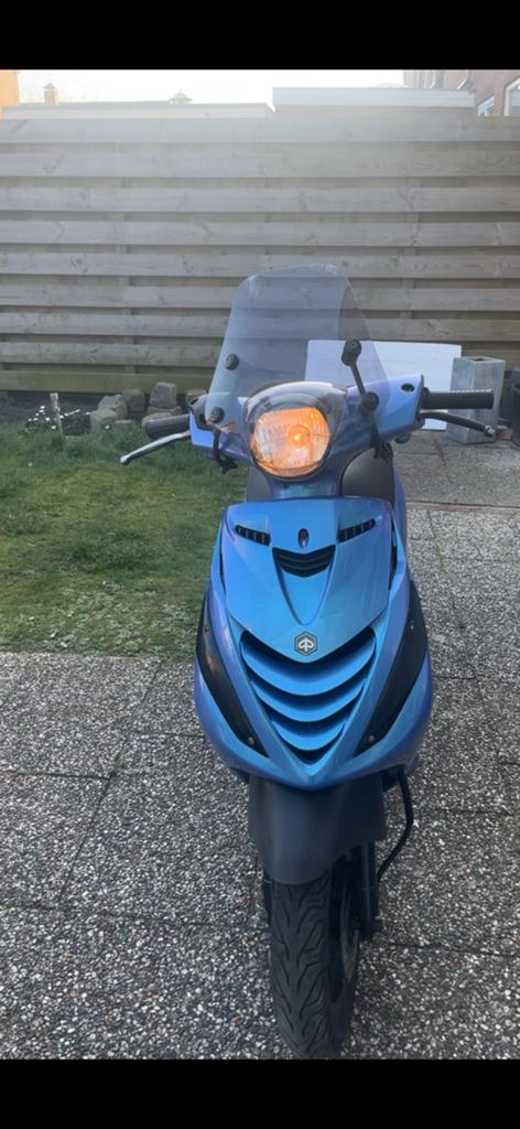 Doorzichtig windscherm, Fietsen en Brommers, Brommeronderdelen | Scooters, Ophalen of Verzenden, Zo goed als nieuw, Overige typen