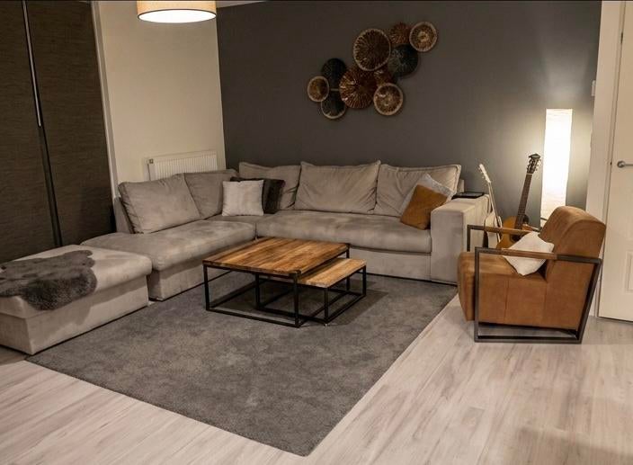 Complete woonkamer: hoekbank, tafels, tv-kast en fauteuil, Huis en Inrichting, Ophalen