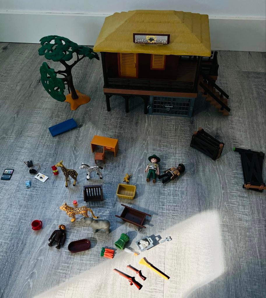Playmobil safari lodge 4826 met dieren, compleet, Ophalen of Verzenden, Gebruikt