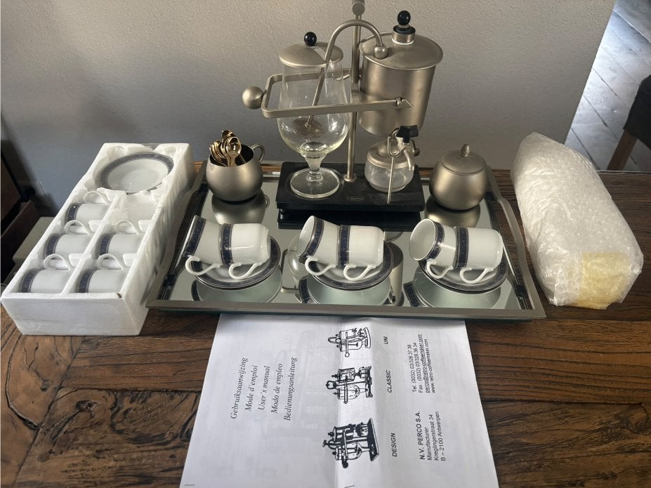 Vintage retro koffiezetapparaat met kopjes en accessoires, Overige typen, Ophalen of Verzenden, Zo goed als nieuw, Metaal