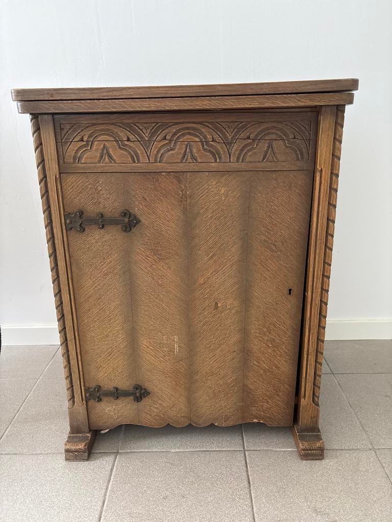 Oude kast, Ophalen