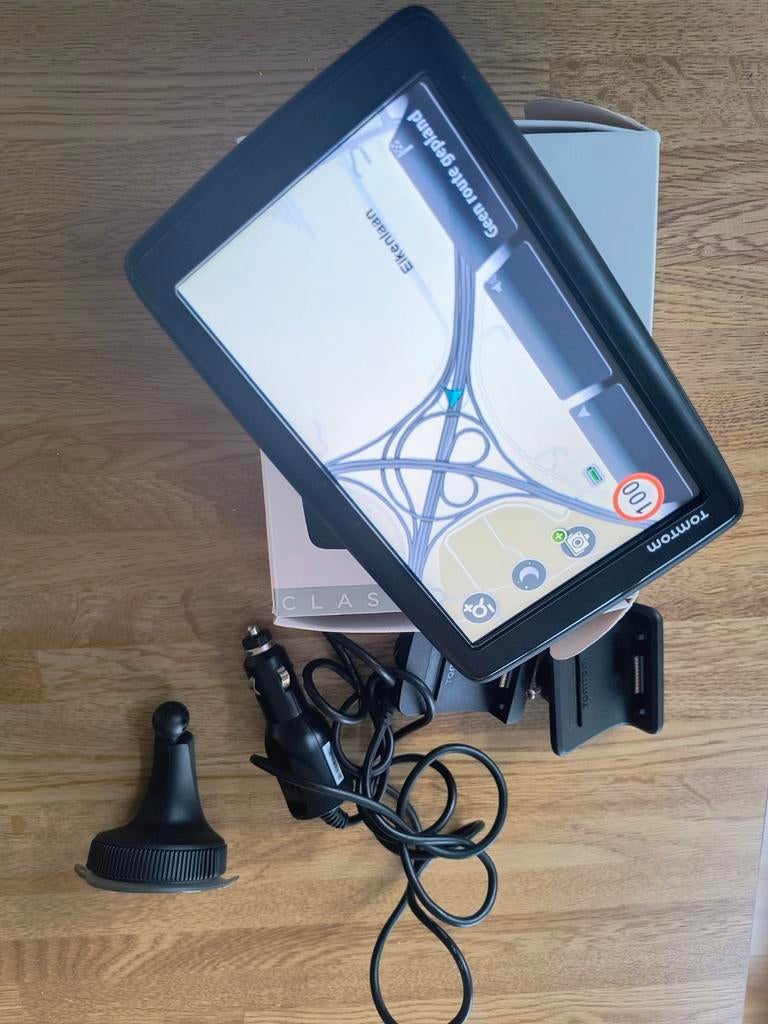 Zo goed als nieuwe TomTom navigatie (wegens overcompleet), Auto diversen, Autonavigatie, Ophalen of Verzenden, Zo goed als nieuw
