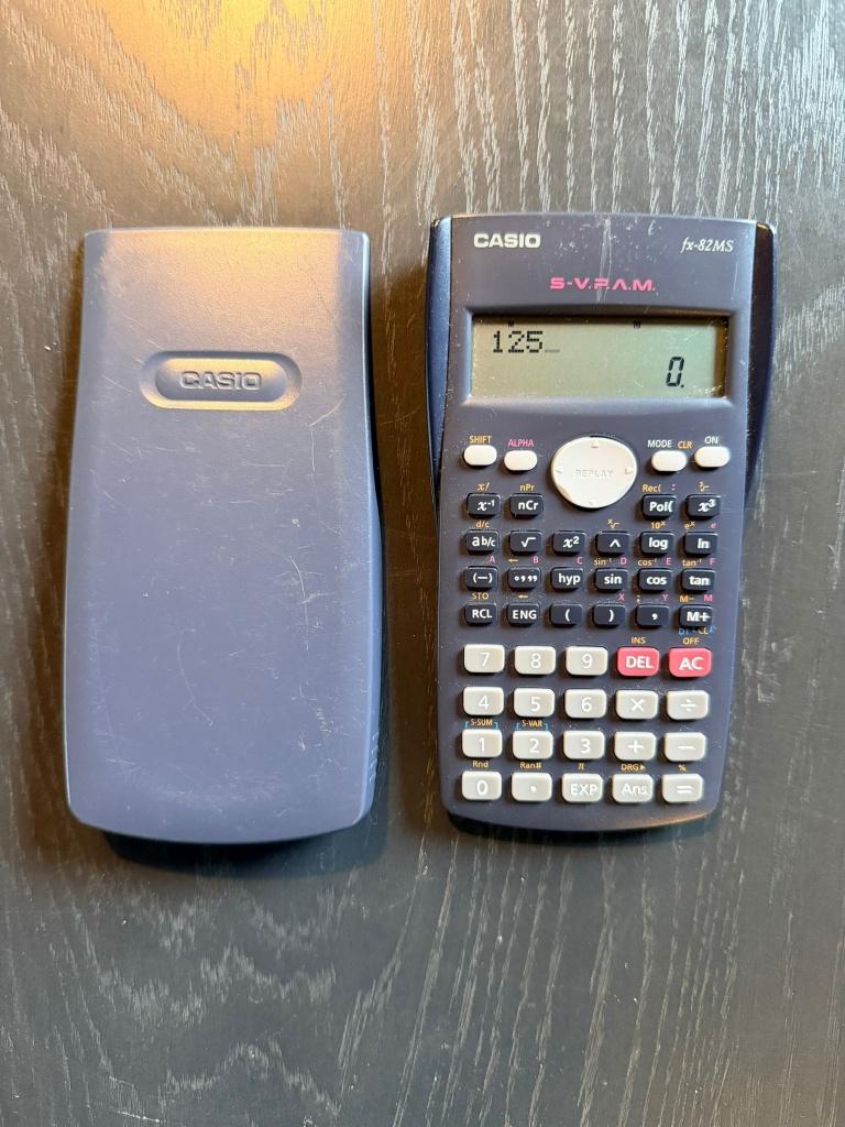Casio fx-82MS Wetenschappelijke Rekenmachine, Ophalen, Gebruikt