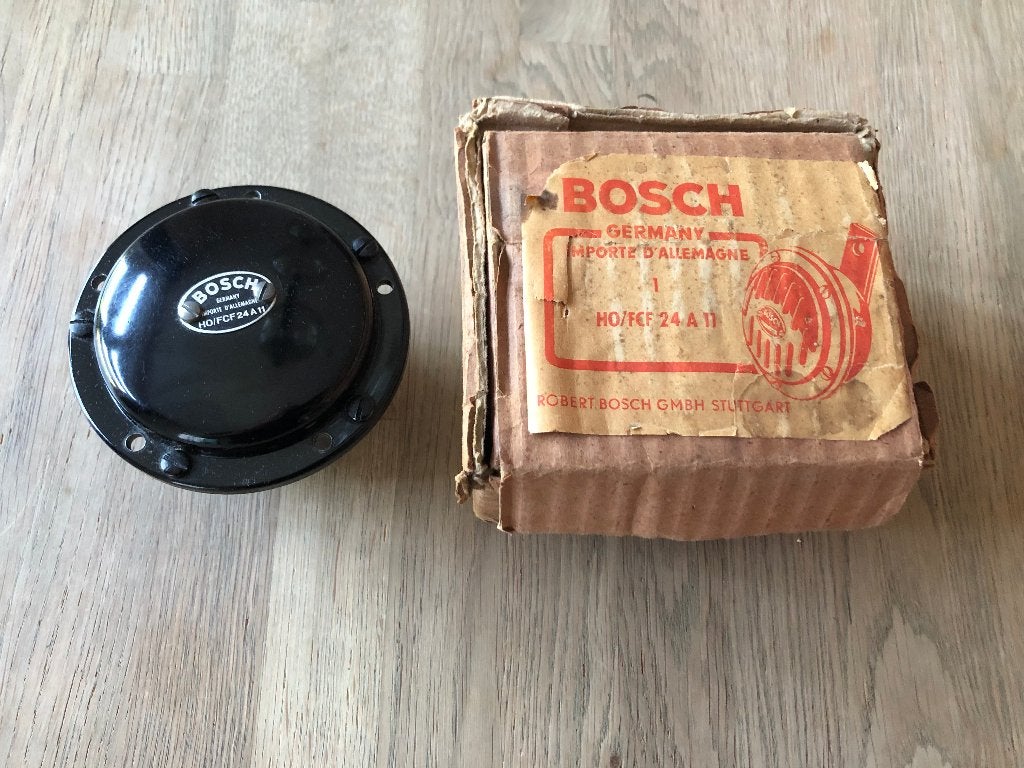NOS Bosch claxon 24V, Ophalen of Verzenden, Nieuw, Universele onderdelen