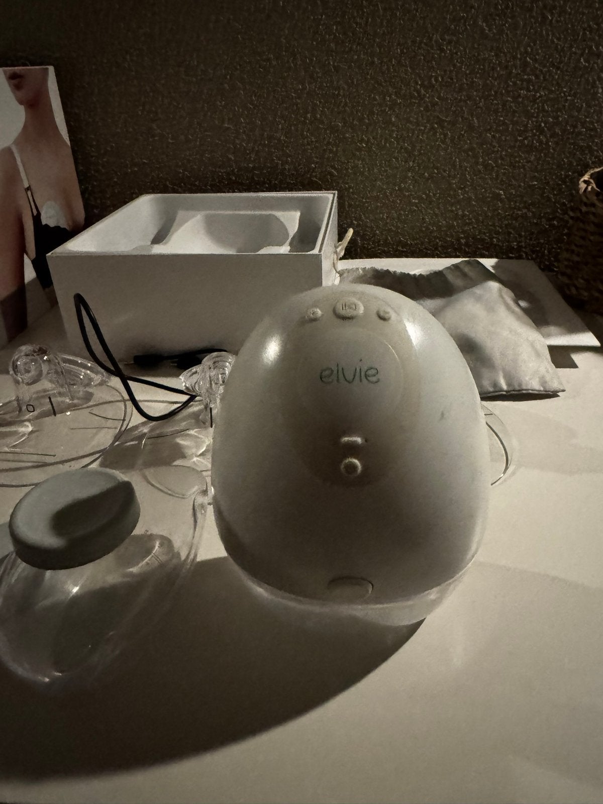 Elvie pump, Kinderen en Baby's, Babyvoeding en Toebehoren, Ophalen, Zo goed als nieuw
