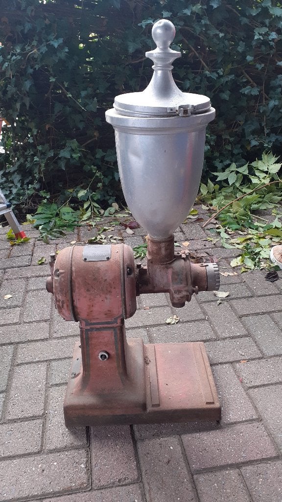 Oude Hobart koffiemolen, Ophalen