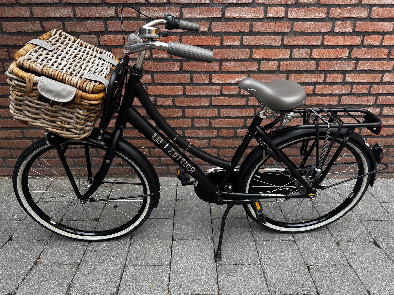 Prachtige Cortina u4 24 inch .3V, Ophalen, Zo goed als nieuw, 24 inch