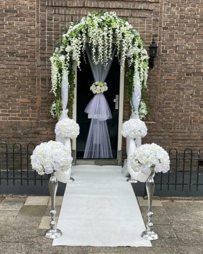 Bloemenboog bruidsboog huwelijksboog ceremonieboog te huur!!, Ophalen of Verzenden, Zo goed als nieuw, Versiering, Geboorte of Huwelijk