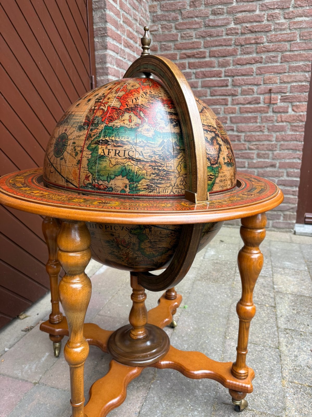 ANTIEKE bar globe drank bol wereldbol barglobe globebar, Huis en Inrichting, Woonaccessoires | Wereldbollen, Ophalen, Zo goed als nieuw