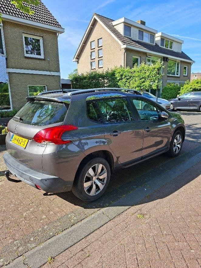 Peugeot 2008 1.2 VTI 60KW/82PK 2016 Grijs, Stof, 40 €/maand, 1199 cc, Origineel Nederlands