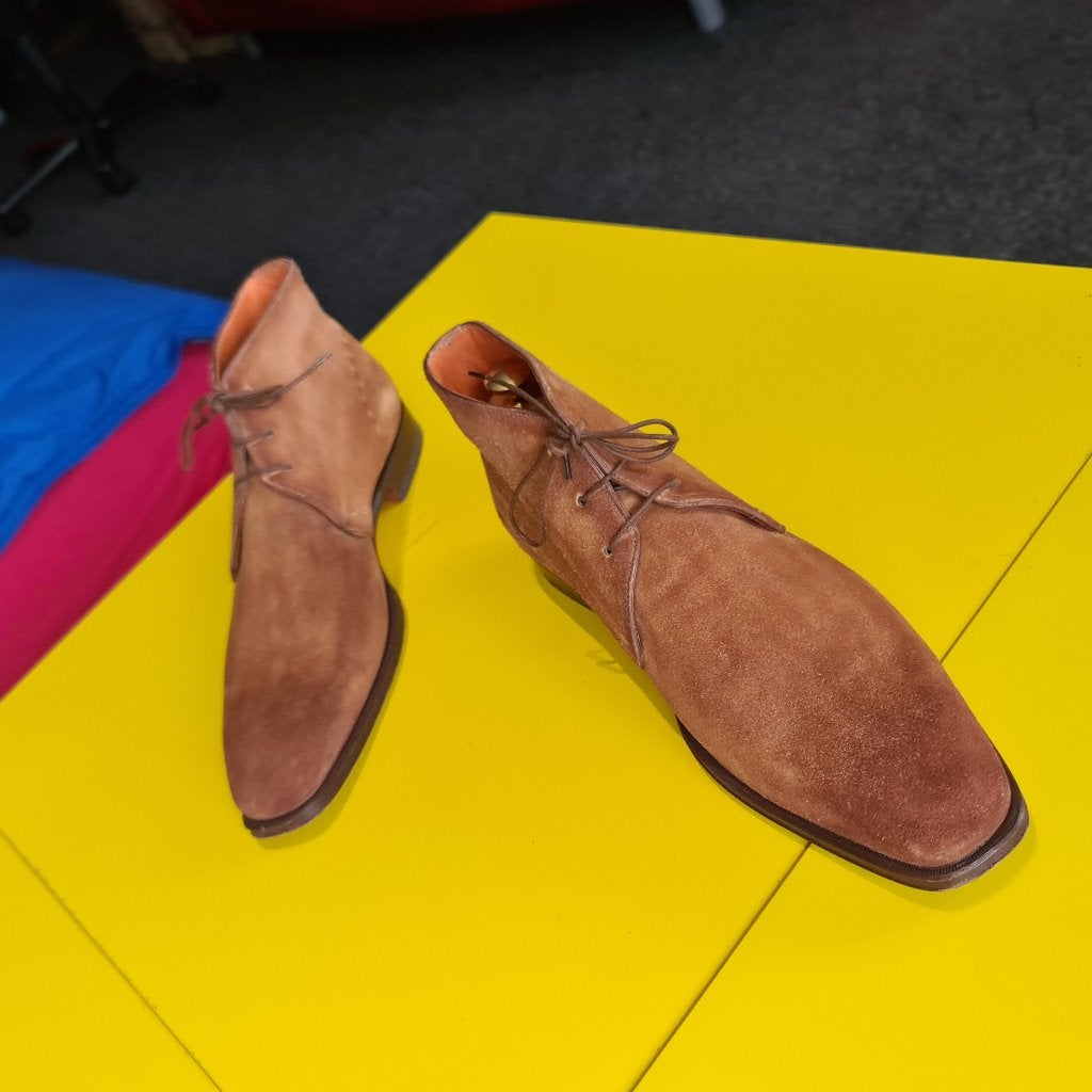 Nieuw Santoni suede  half hoog met Cognac kleur maat 43, Kleding | Heren, Overige kleuren, Nieuw, Ophalen of Verzenden, Santoni