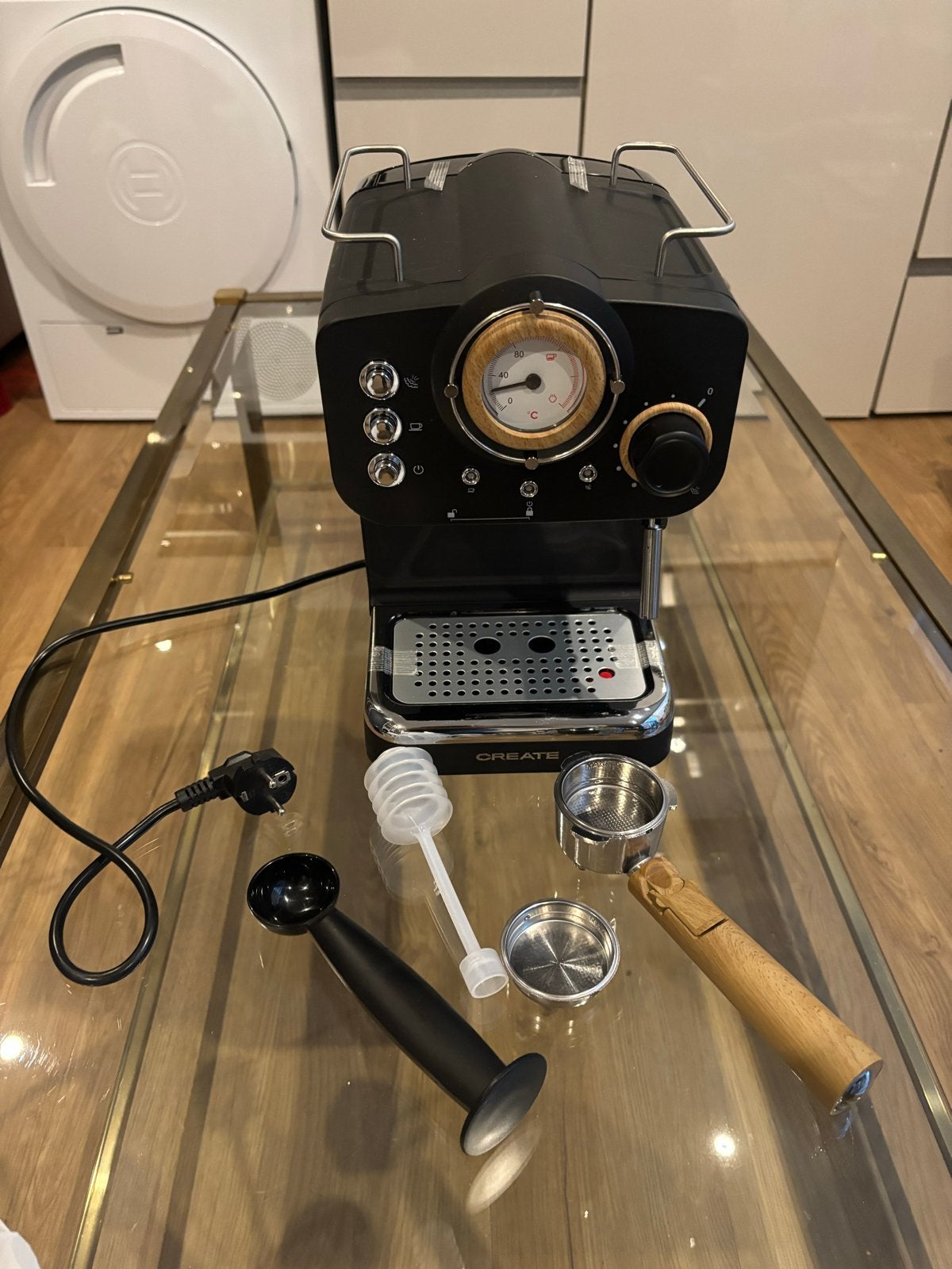 CREATE Thera Retro Matt Espressomachine - Nieuw in doos, Ophalen, Afneembaar waterreservoir, Espresso apparaat, Nieuw