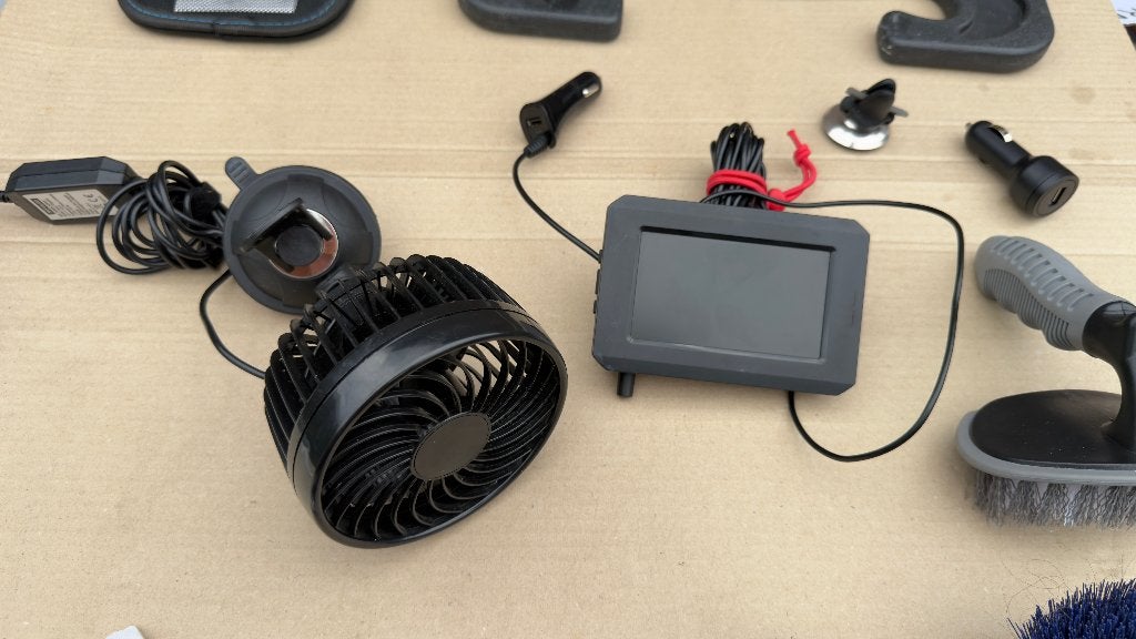 auto accessoires / ventilator / monitor / borstels -etc-etc, Ophalen of Verzenden, Zo goed als nieuw