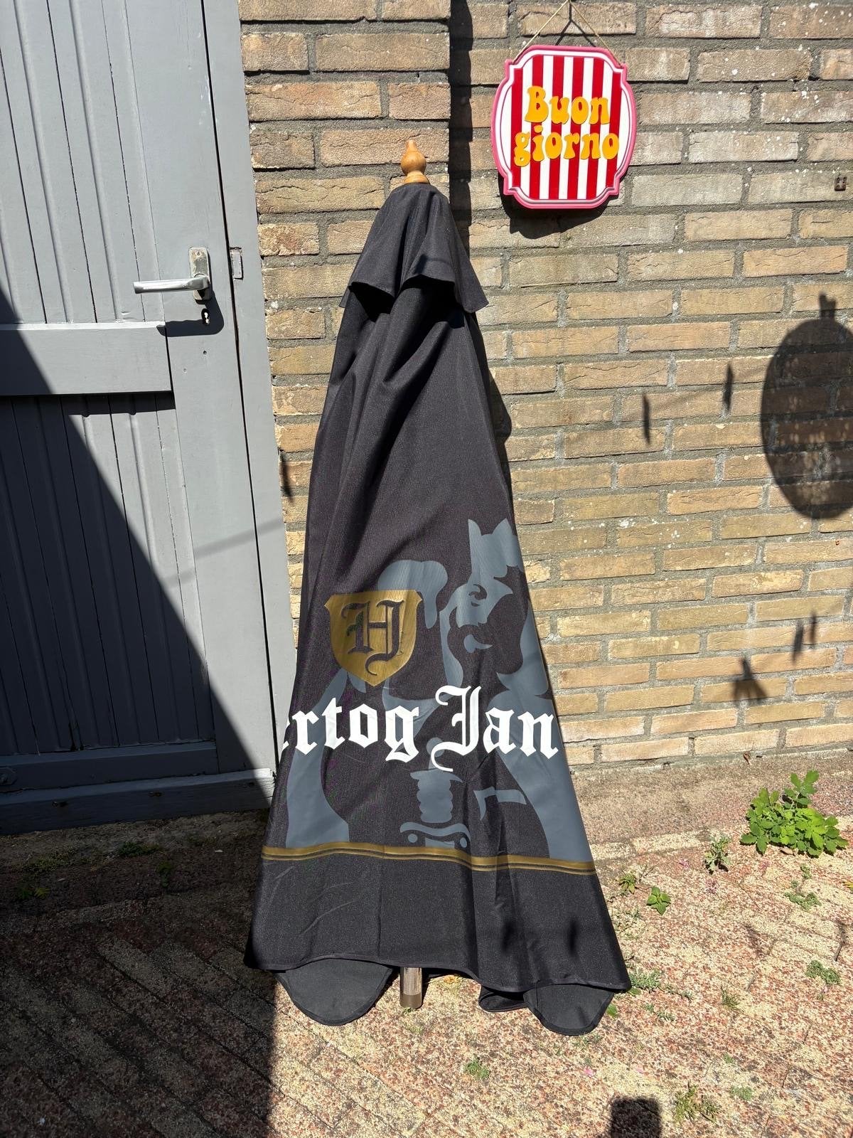 Hertog Jan parasol - Zwart met logo, Ophalen, Gebruikt, 2 tot 3 meter, Stokparasol