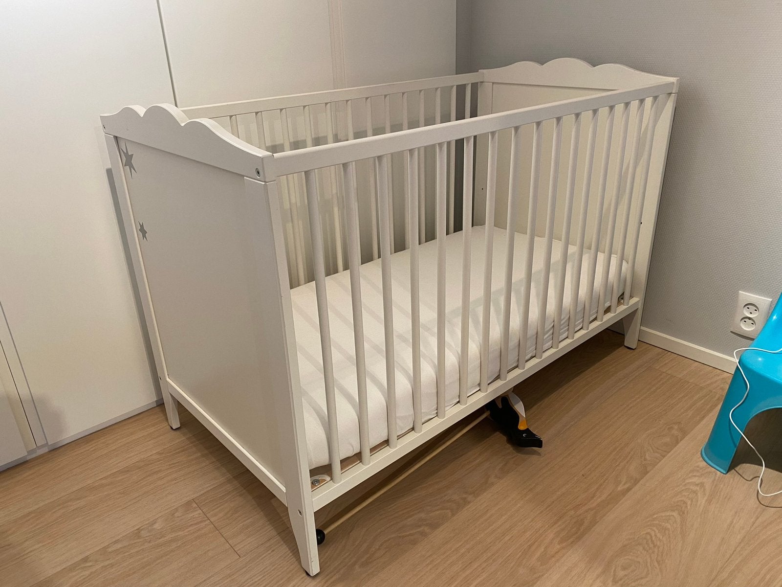 (gedemonteerd) bedje en matras 60x120 (gratis hoeslakens), Ophalen, Gebruikt, Ledikant