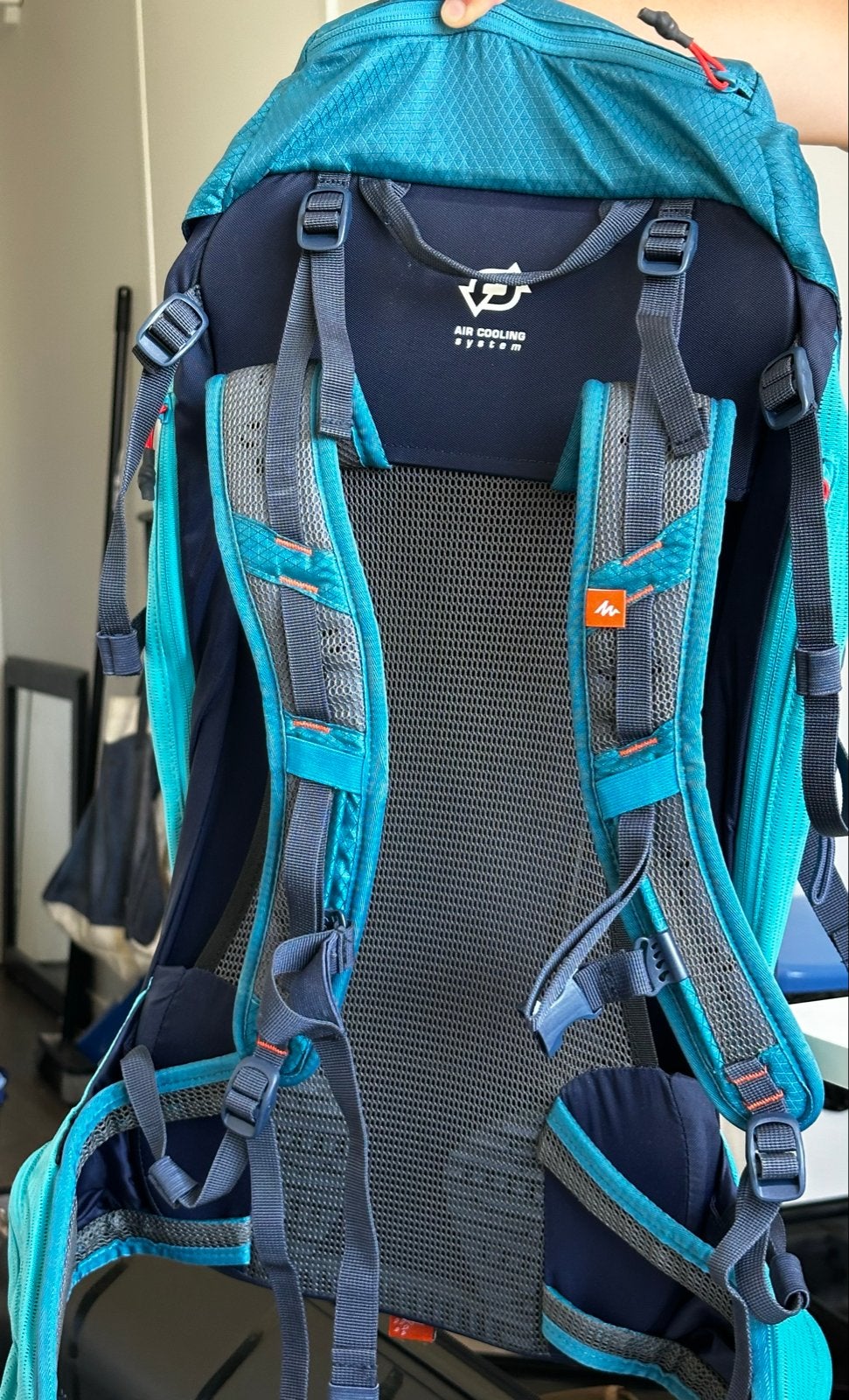 Quechua Forclaz 30L Air Trekking Rugzak - Zo goed als nieuw, 25 tot 40 cm, Ophalen of Verzenden, Zo goed als nieuw, Trekking